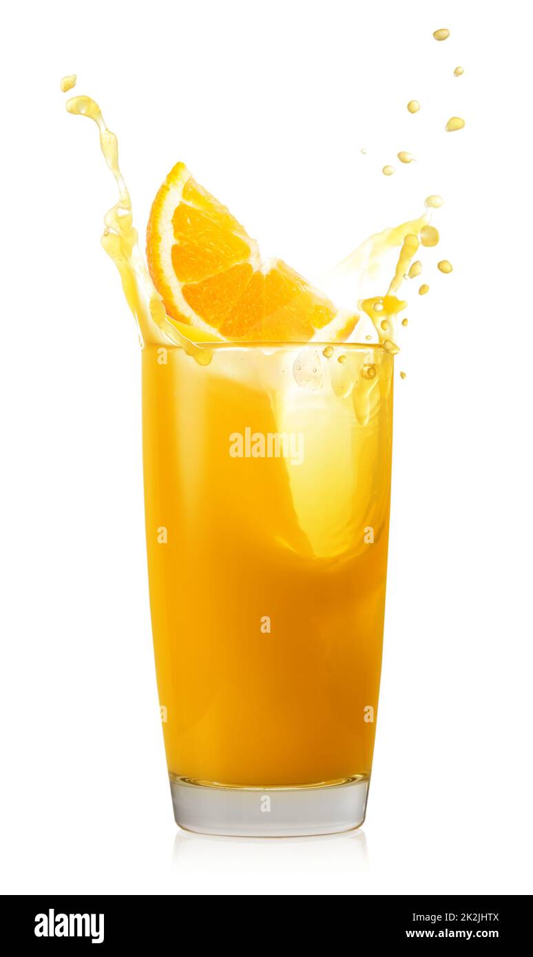 Bicchiere di succo d'arancia con splash e fetta d'arancia Foto Stock