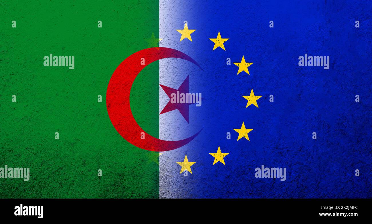 Bandiera dell'Unione europea con bandiera nazionale della Repubblica democratica popolare di Algeria. Grunge sfondo Foto Stock