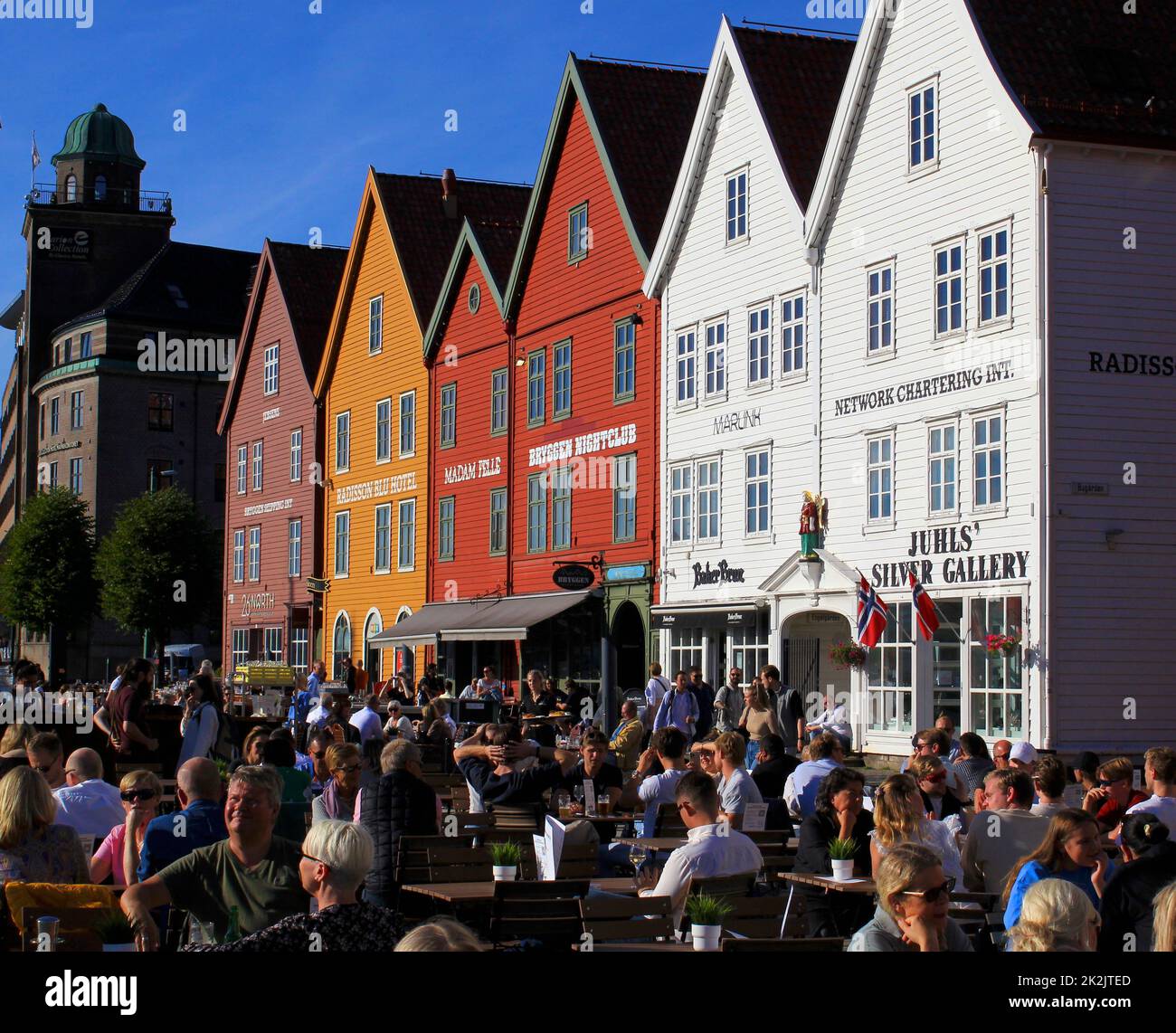 Le colorate facciate di edifici nella zona di Bryggen a Bergen, Norvegia Foto Stock