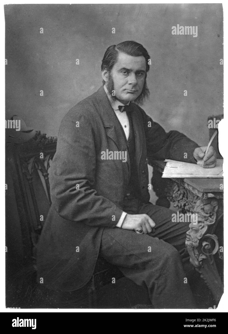 Thomas Henry Huxley (1825-1895) biologo britannico, sostenitore di Darwin e dell'evoluzione. Nonno di Julian e Aldous Huxley. Da 'The Popular Science Review', Londra, aprile 1866. Woodburytype Foto Stock