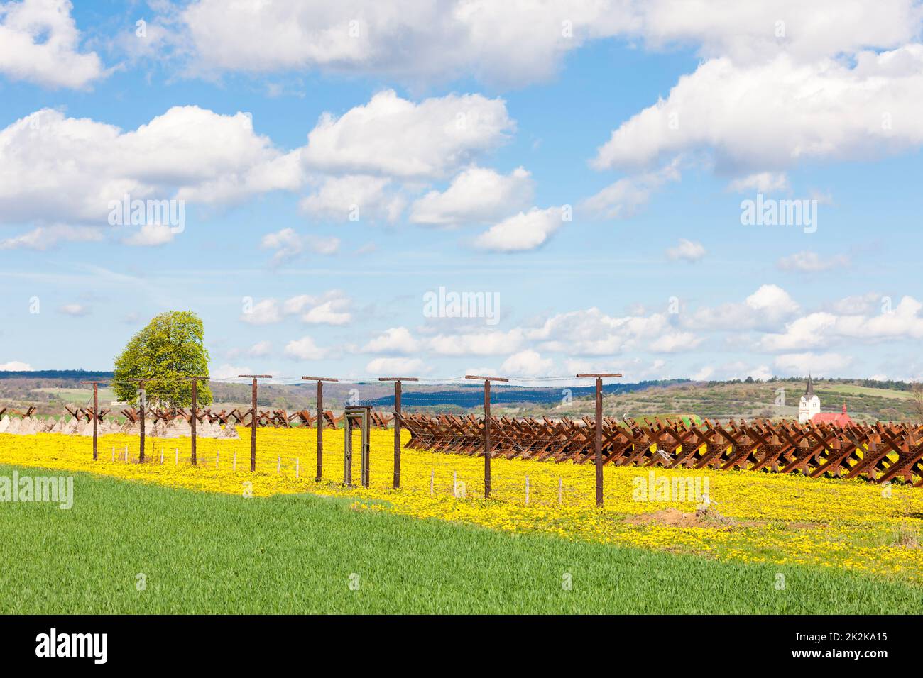 Resti di cortina di ferro a Satov, Moravia meridionale, Repubblica Ceca Foto Stock