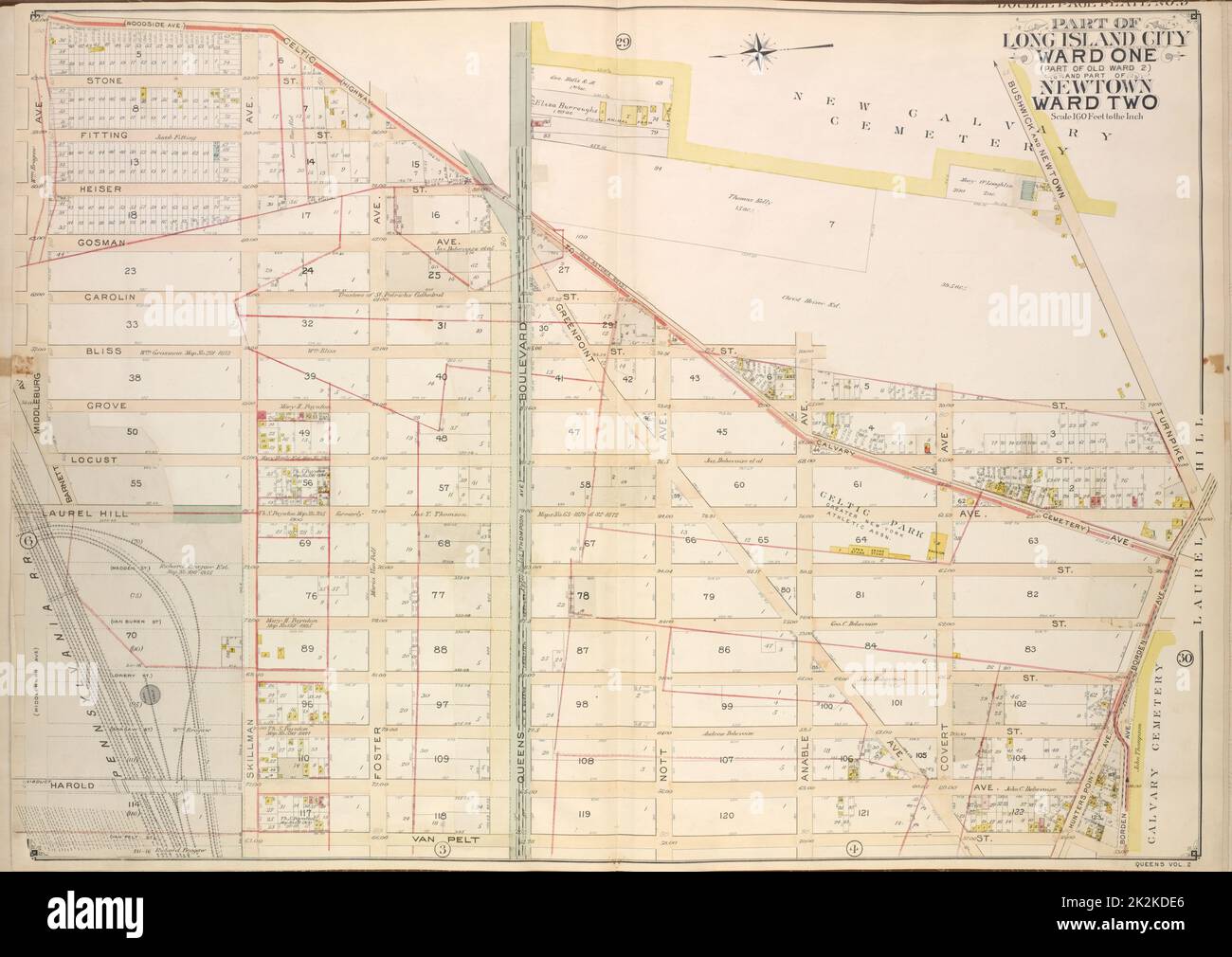 Cartografica, Mappe. 1907 - 1908. Lionel Pincus e la Principessa Firyal Map Division. Vampate (New York, N.Y.) Queens, Vol. 2, Double Page Plate No. 5; parte di Long Island City Ward One (parte di Old Ward 2) e parte di Newtown Ward 2. Mappa delimitata da Middleburg Ave., Woodside Ave., Celtic (autostrada per il cimitero del Calvario) Ave., Bushwick e Newtown Turnpike, Borden Ave., Hunters Point Ave., Harold Ave., Covert Ave., Anable Ave., Nott Ave., Queens Boulevard, Foster Ave., Skillman Ave., Laurel Hill Ave., Barnett Ave.; tra cui Stone St., Fitting St., Heiser St., Gosman St., Carolin St., Bliss St., Grove Foto Stock