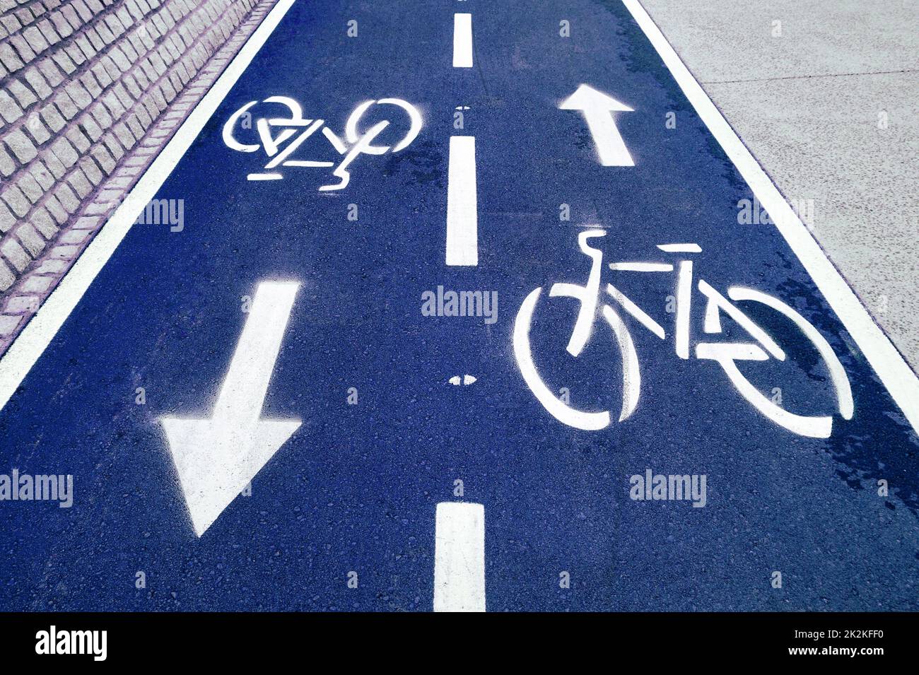 segnalazione traffico biciclette sulla strada Foto Stock