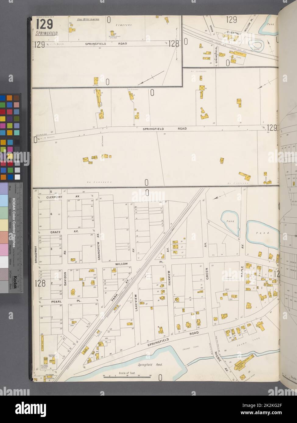 Cartografica, Mappe. 1884 - 1936. Lionel Pincus e la Principessa Firyal Map Division. Assicurazione antincendio , New York (stato), Real Property , New York (stato), Cities & Cities , New York (stato) Queens V. 4, Plate No. 129 Mappa delimitata da Springfield Rd., Clermont Ave., Maple Ave., Springfield Rd., Broadway Foto Stock