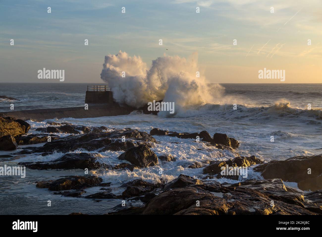 Foz durante una tempesta sull'oceano Foto Stock