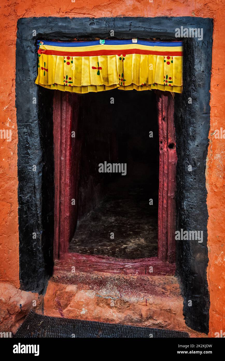 Porta di Tsemo gompa. Leh, Ladakh, India Foto Stock