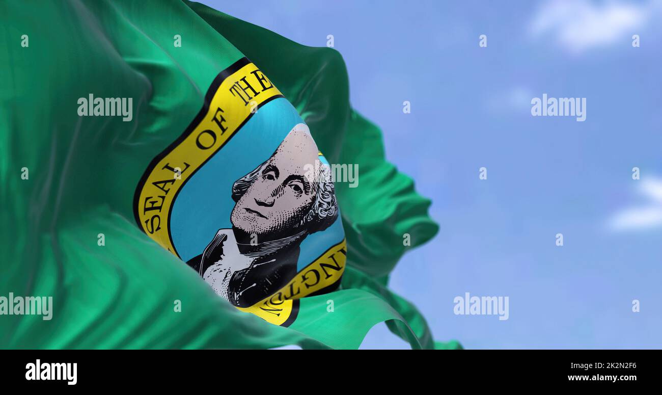 La bandiera dello stato americano di Washington sventola al vento Foto Stock