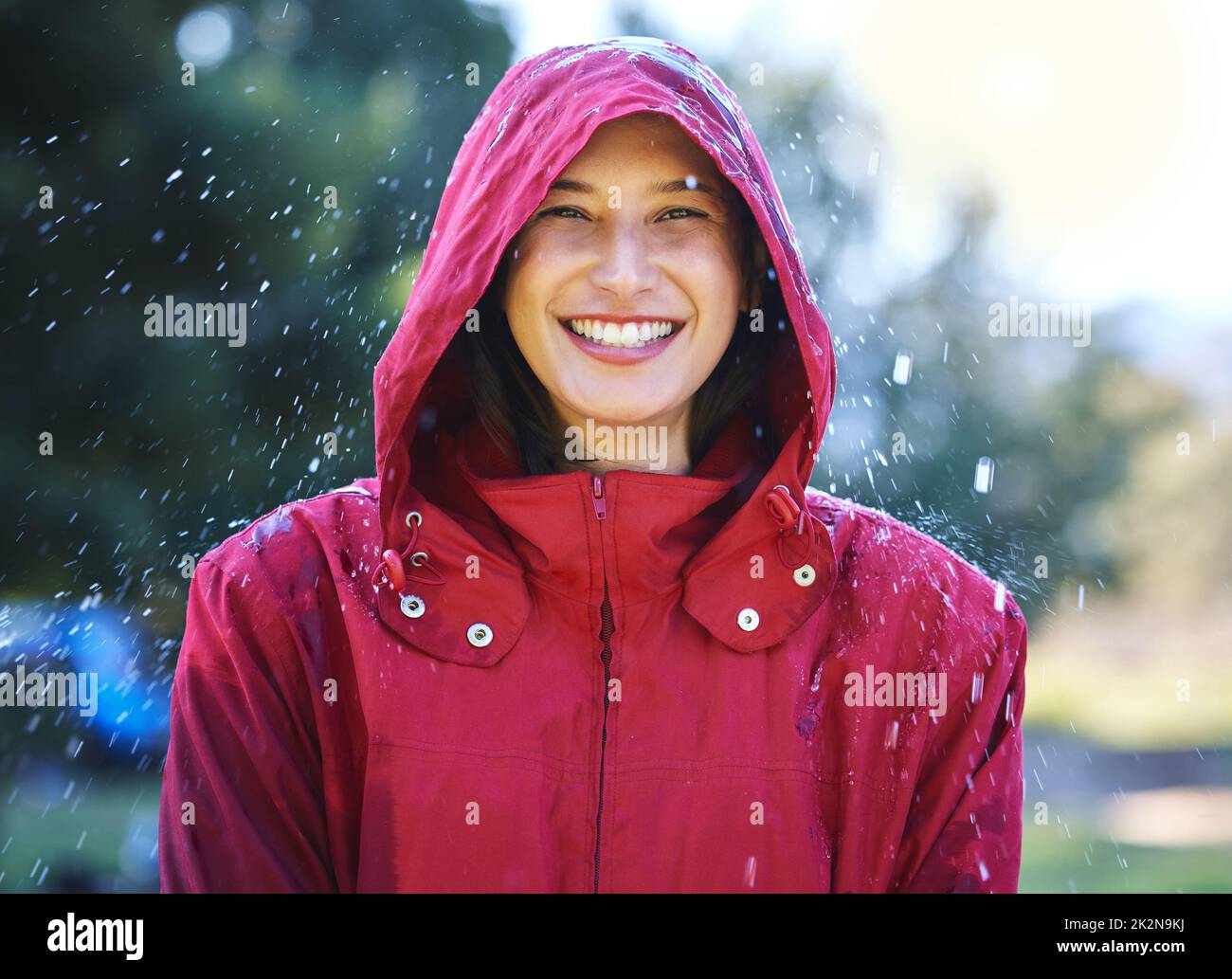 Donna che gode del tempo immagini e fotografie stock ad alta risoluzione -  Alamy