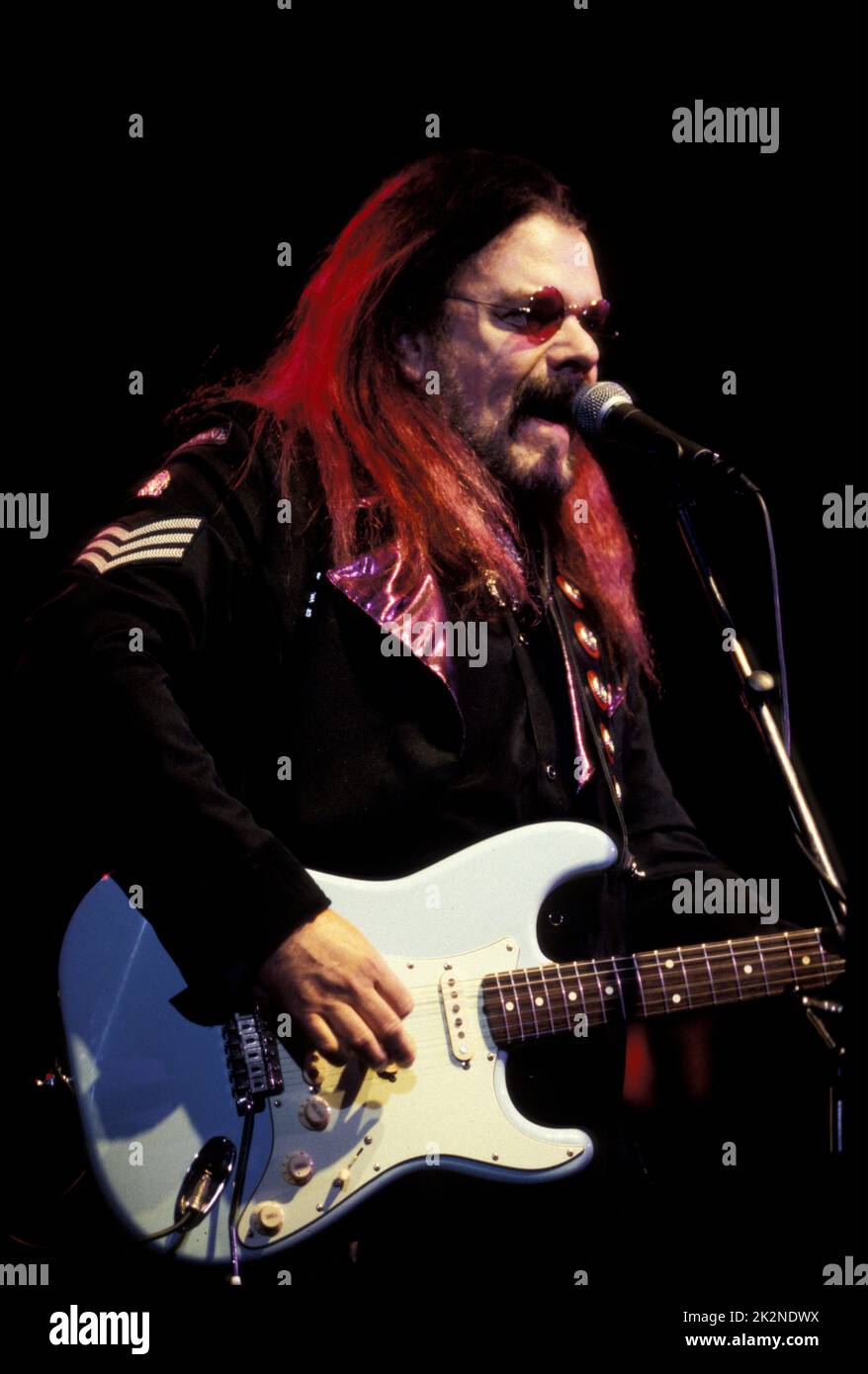 ROY WOOD ; live in London, UK ; Undated (1990s) ; Credit : Mel Longhurst / Performing Arts Images ; www.performingartsimages.com Foto Stock