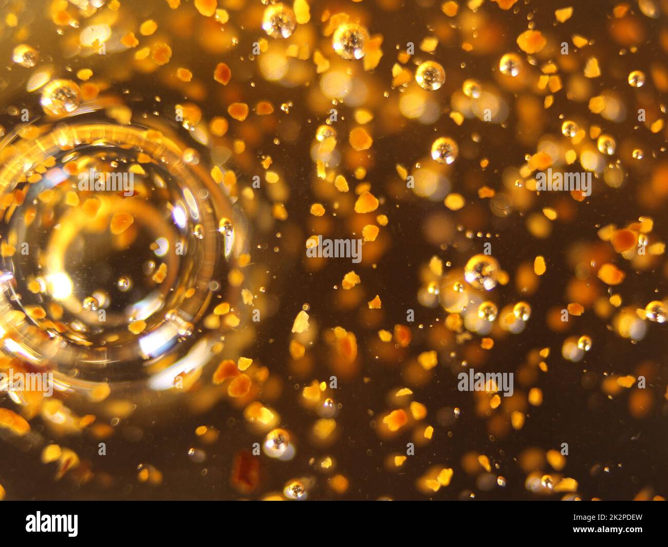 Palline d'oro bolle astratte macro modi diversi colori Foto Stock