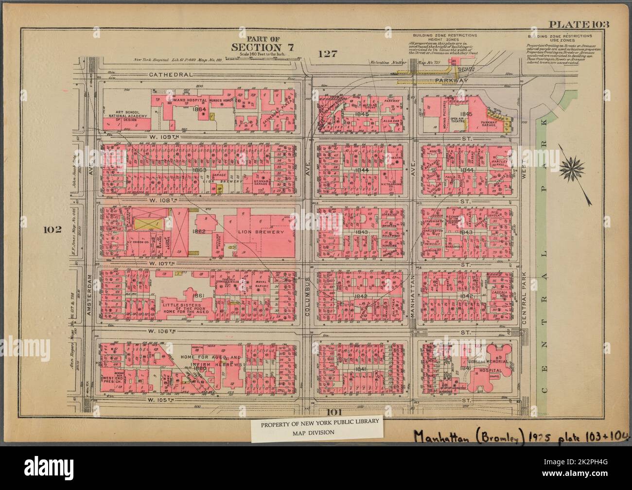 Cartografica, Mappe. 1925. Lionel Pincus e la Principessa Firyal Map Division. Real Property , New York (state) , New York, Manhattan (New York, N.Y.) Piastra 103, parte della sezione 7: Delimitata da Cathedral Parkway, Central Park West, W. 105th Street e Amsterdam Avenue Foto Stock