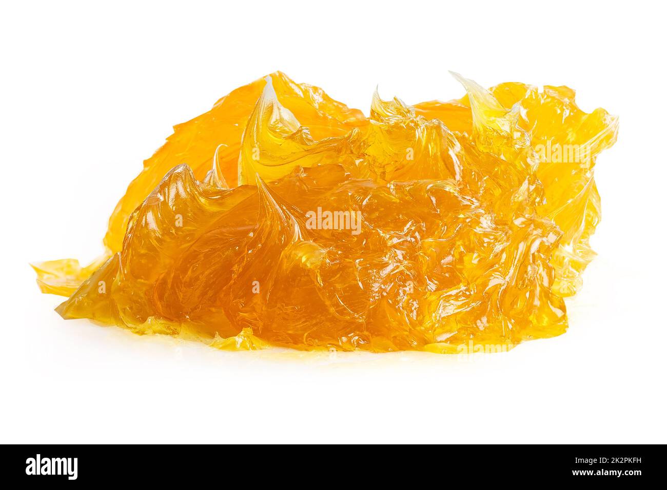 Lubrificazione di macchine al litio giallo per uso automobilistico e industriale isolato su sfondo bianco con percorso di taglio. Foto Stock