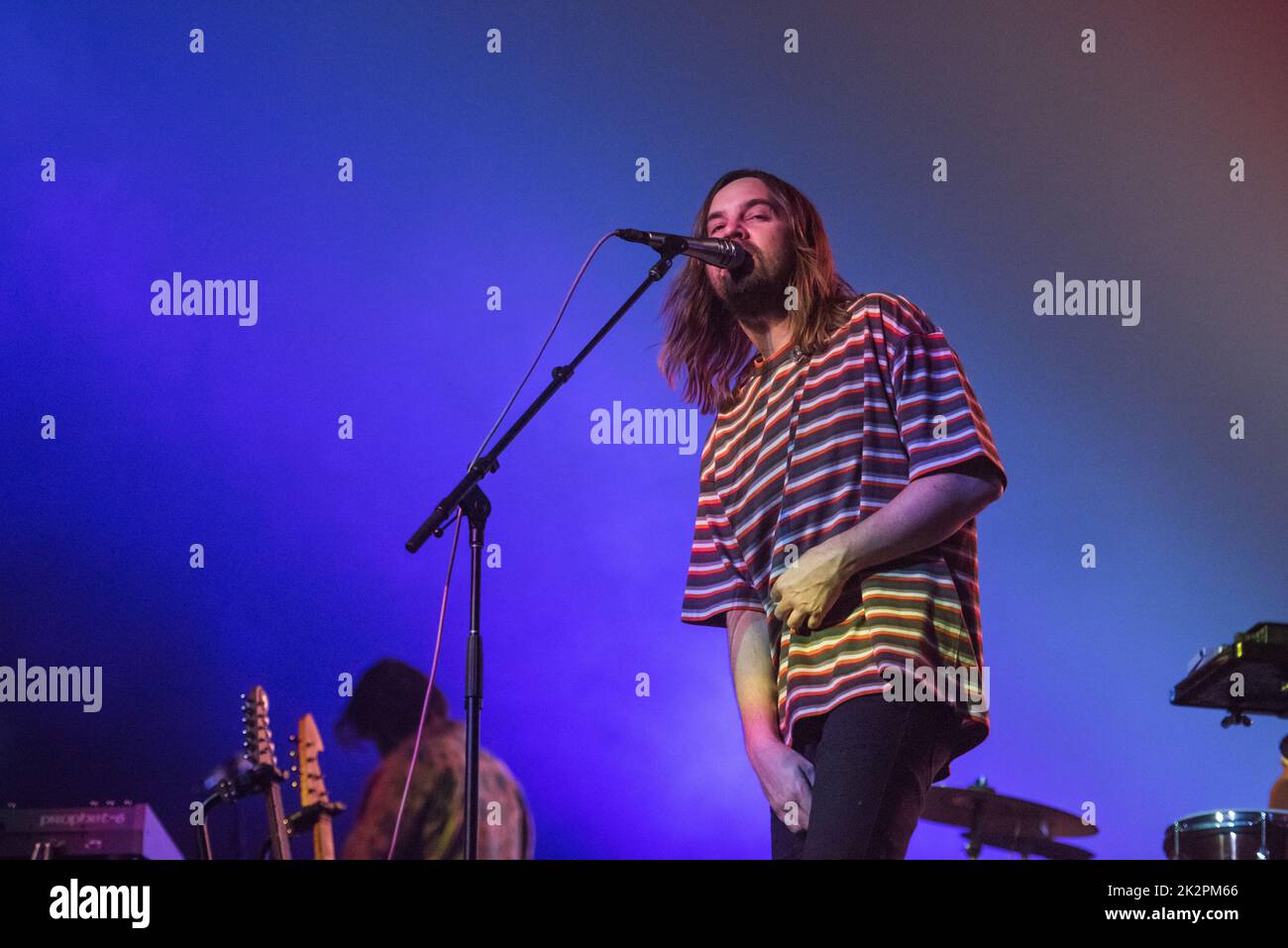 Copenaghen, Danimarca. 22nd, agosto 2022. La band australiana Tame Impala ha tenuto un concerto dal vivo alla Royal Arena di Copenhagen. Qui il cantante e musicista Kevin Parker è visto dal vivo sul palco. (Photo credit: Gonzales Photo - Bo Kallberg). Foto Stock