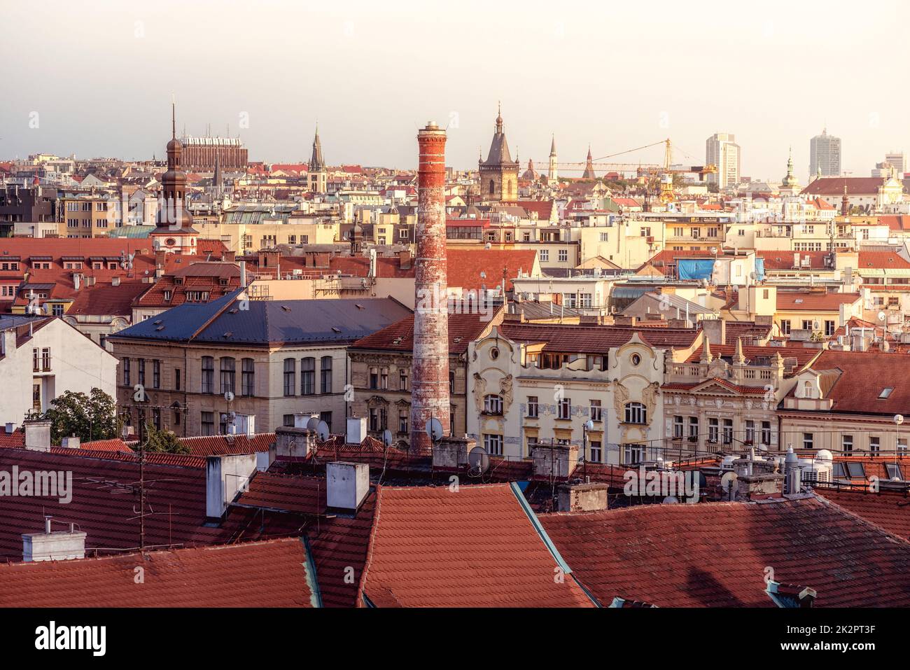 Bella vista mattutina della città di Praga Foto Stock