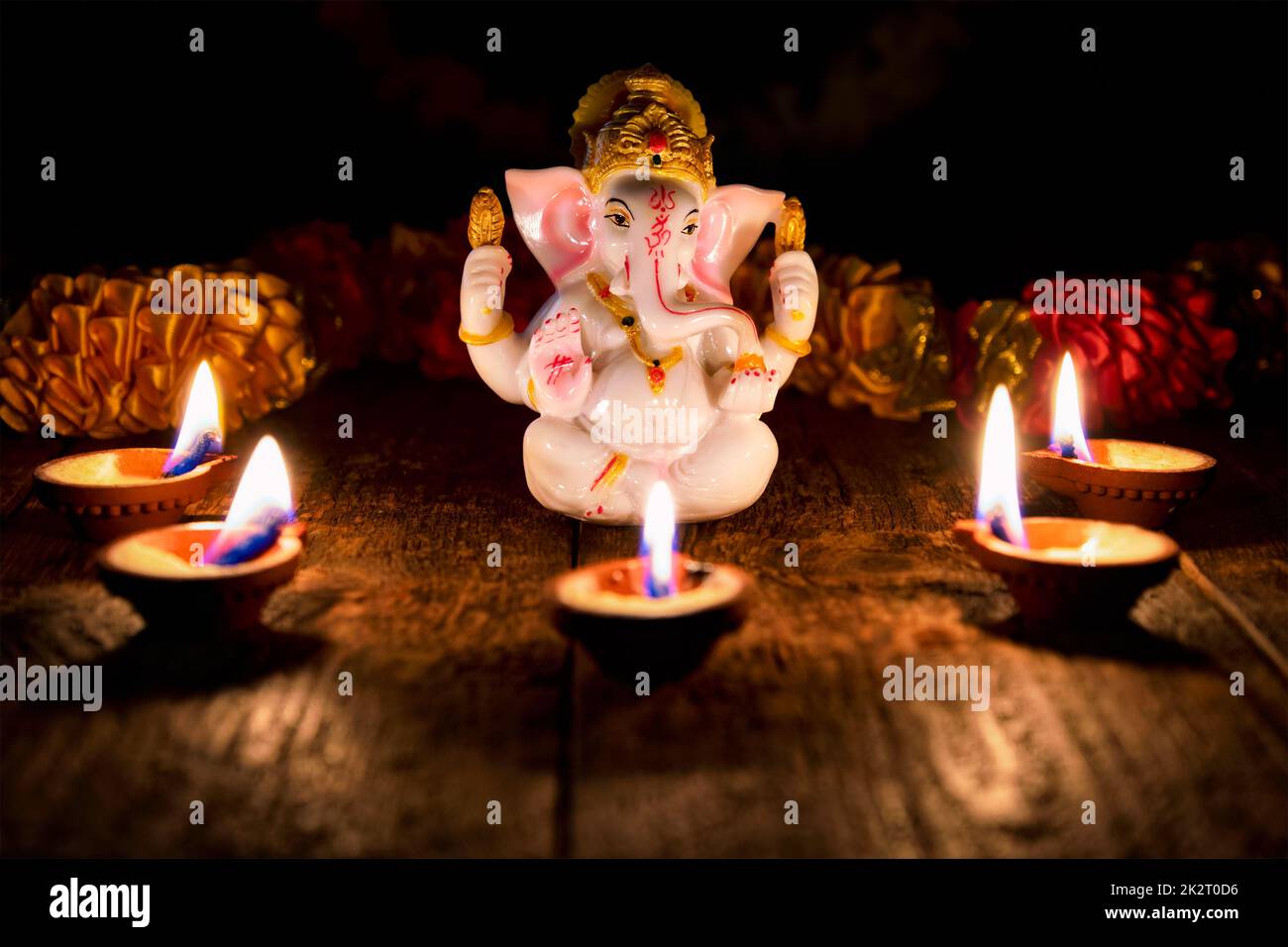 Ganesha con luci Diwali Foto Stock