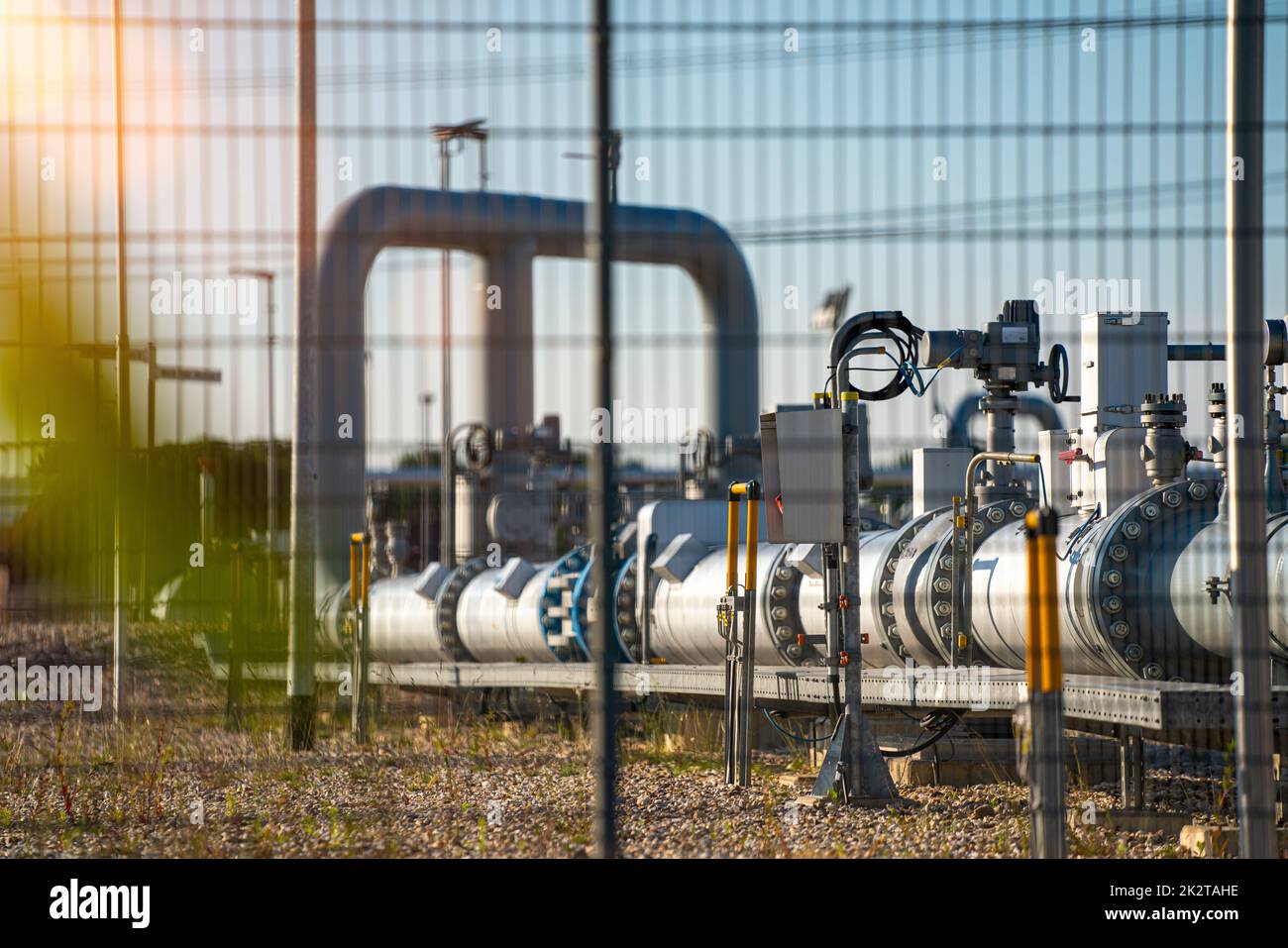 sistema di gasdotti terrestre presso la stazione di gas naturale Foto Stock