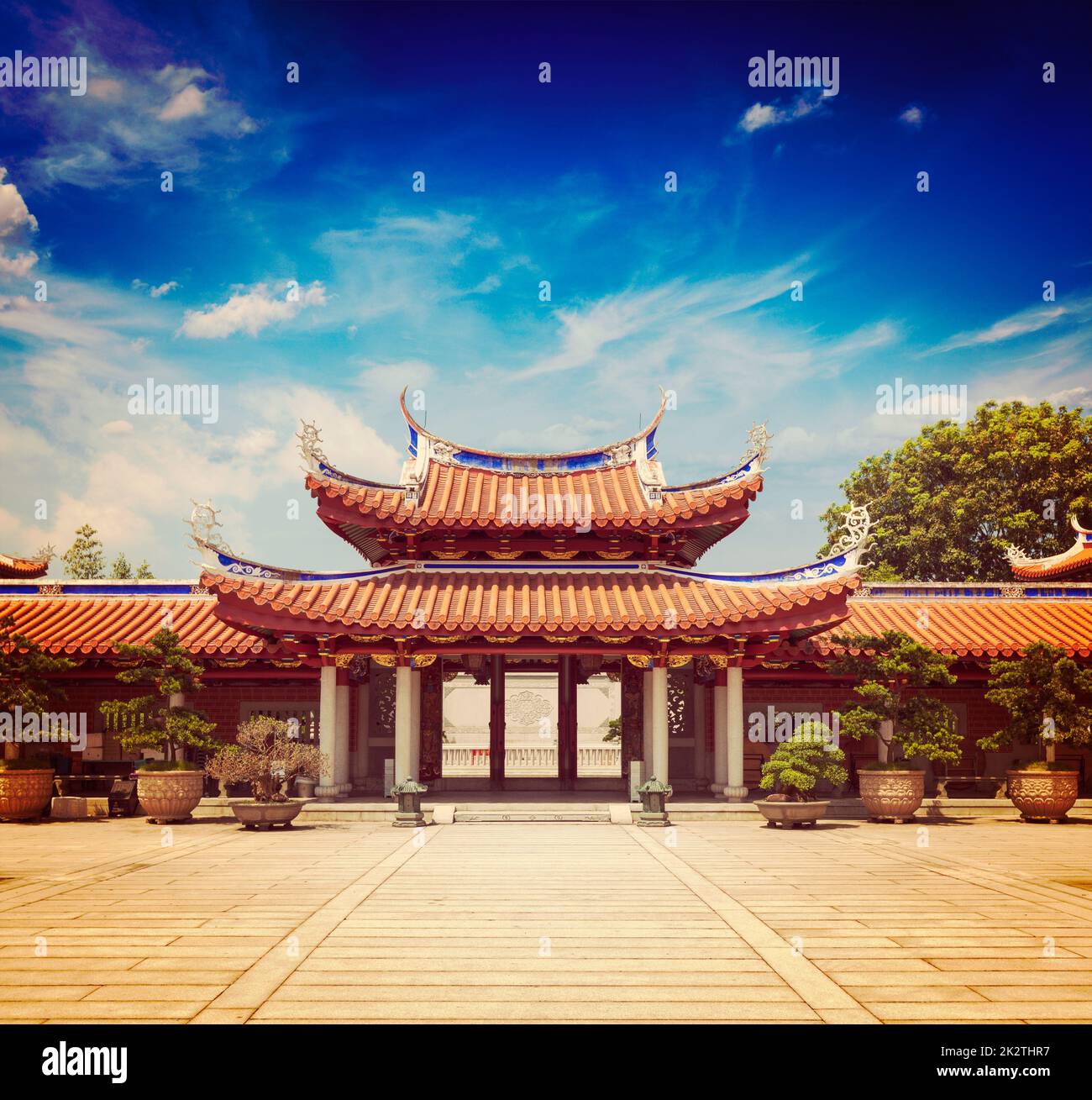 Porte di Lian Shan Shuang Lin Monastero Foto Stock