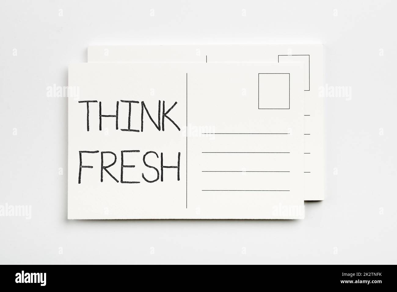 Scrittura a mano testo pensare fresco. Concetto che significa pensare sugli ingredienti naturali positivo buon ambiente flashy forniture di ufficio della scuola, Collezioni di apprendimento di insegnamento, Strumenti di scrittura Foto Stock