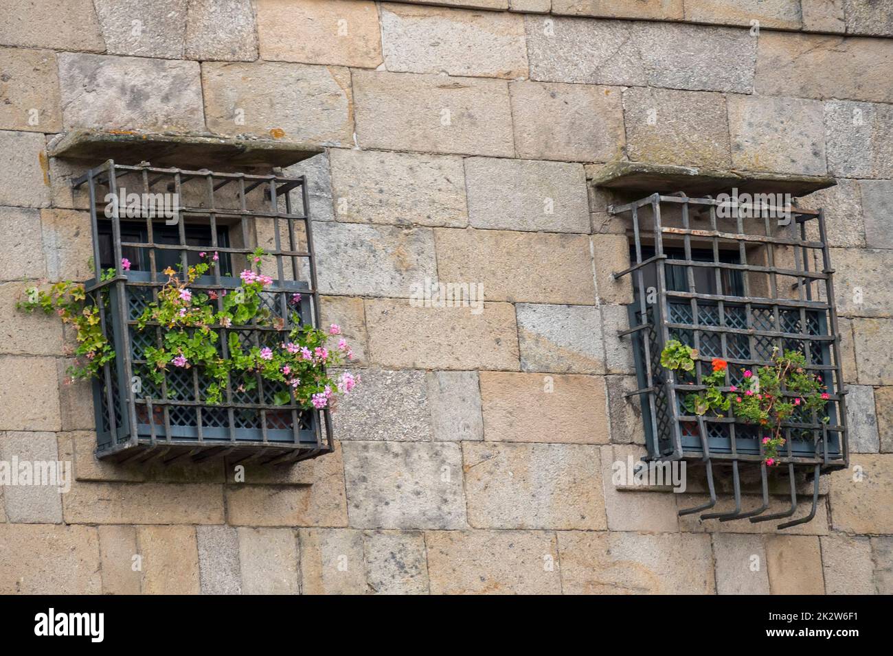 Monastero di San Pelayo facciata dettaglio in piazza Quintana, Santiago de Compostela, Spagna Foto Stock