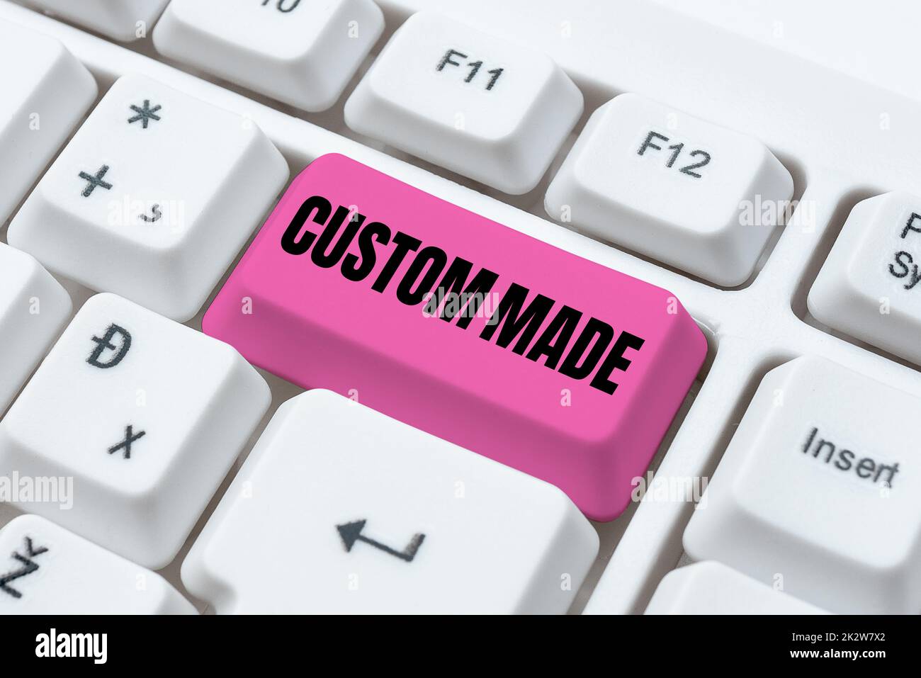 Visualizzazione concettuale personalizzata. Parola per qualcosa è fatto per ordinare per l'organizzazione particolare del cliente -48608 Foto Stock