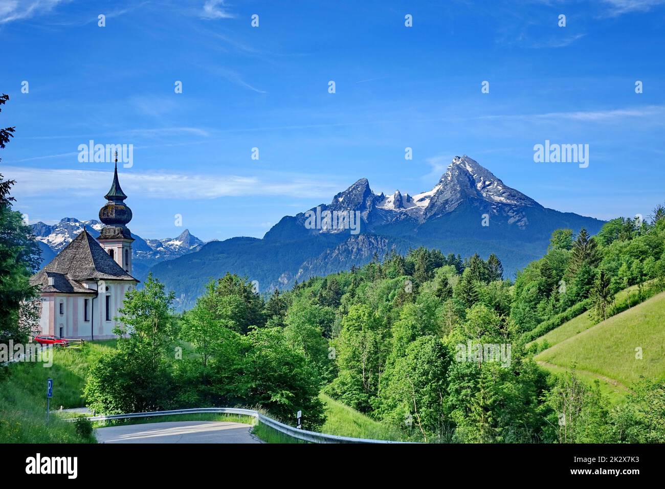 Germania, Baviera, Landkreis Berchtesgaden, Berchtesgadener Alpen, Chiesa di pellegrinaggio di Maria Gern, montagne Hagen, montagne Steinernes Meer, Watchmann Massive Foto Stock