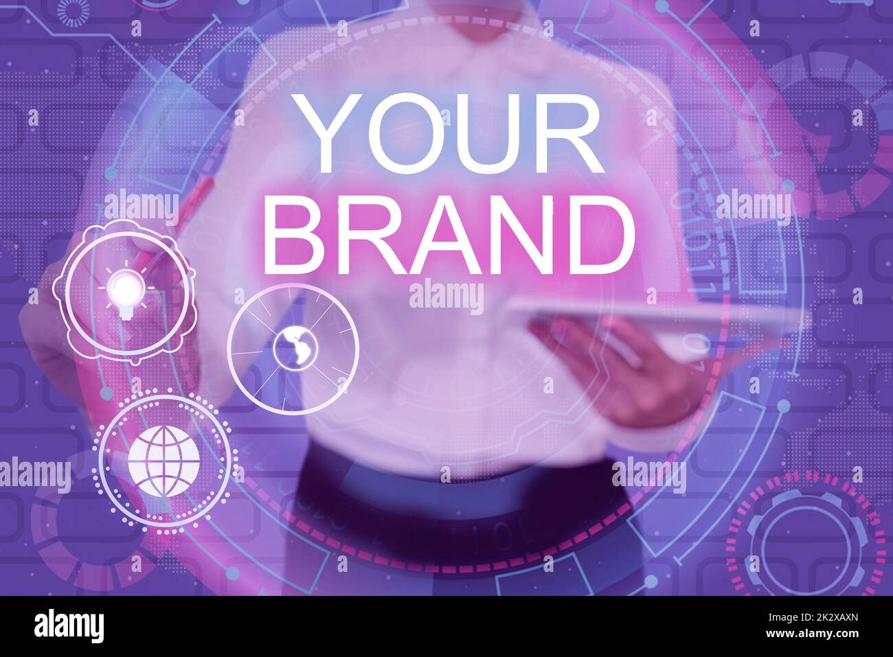 Firma di scrittura della mano la vostra marca. Approccio aziendale Un nome di qualsiasi tipo che è influenzato da qualcosa come marchio Lady in Suit poins penna tiene tablet raggiungendo globale pensiero innovativo. Foto Stock