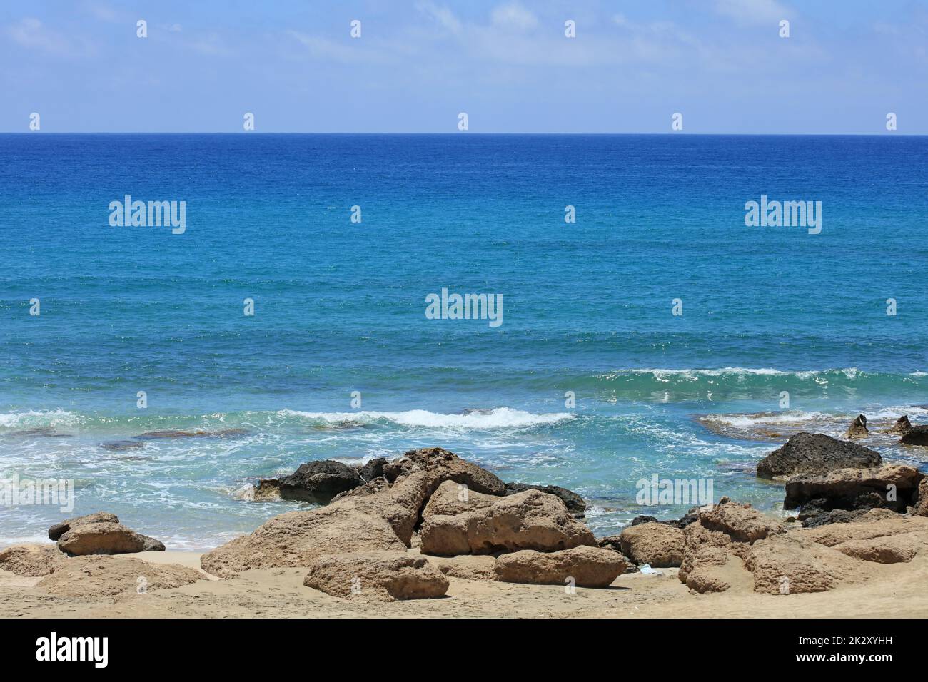 Falassarna spiaggia di sabbia rossa Kissamos Creta isola vacanze estive 2020 covid-19 corona virus stagione moderne stampe di alta qualità Foto Stock