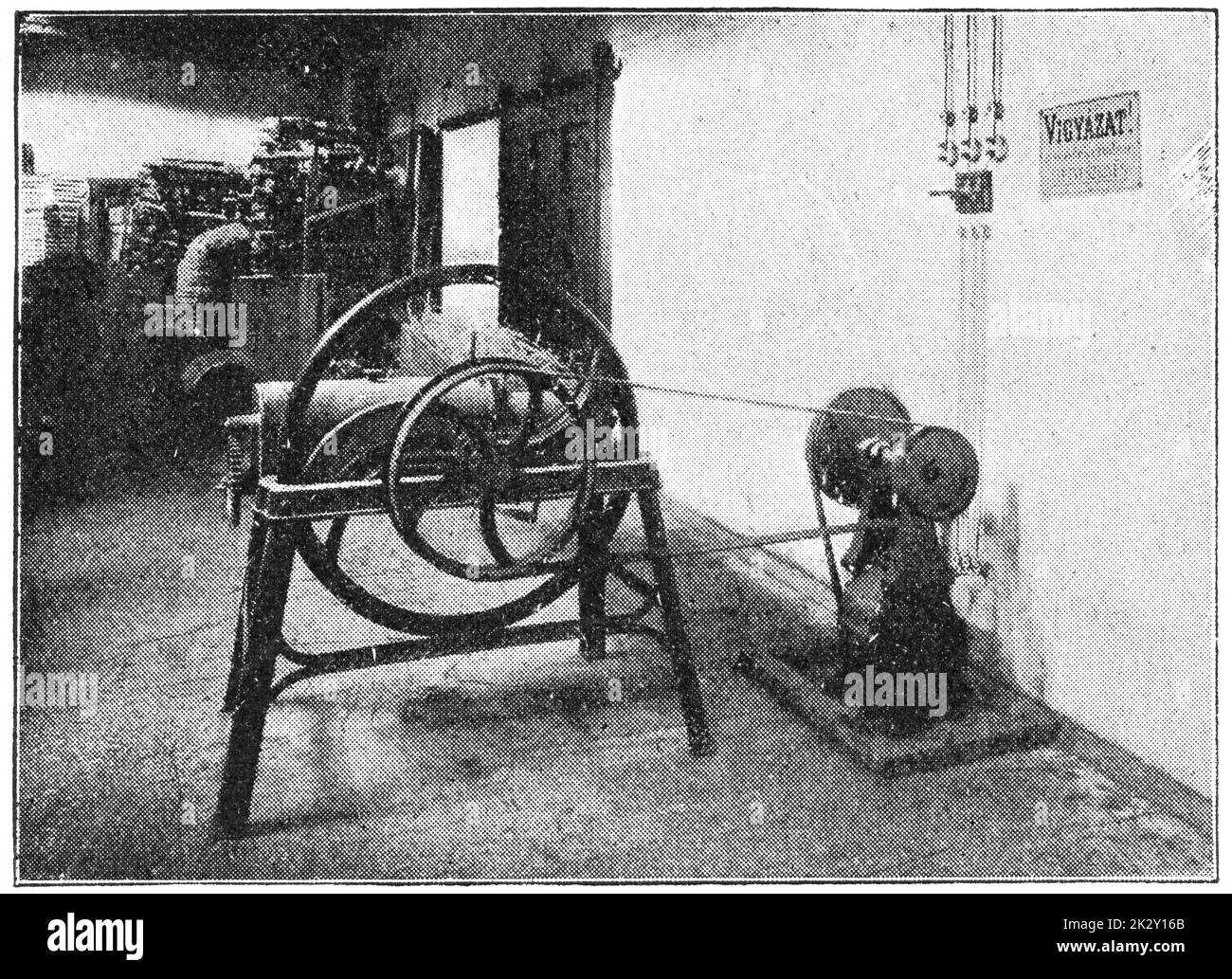 Trituratore elettrico, sistema Ganz. Illustrazione del 19 ° secolo. Germania. Sfondo bianco. Foto Stock