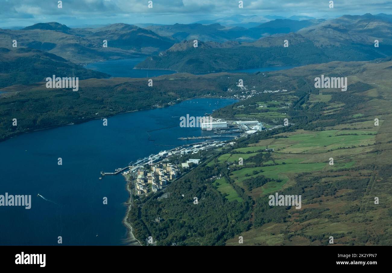 Base navale di Faslane sul fiume Clyde, costa occidentale della Scozia, sede dei sottomarini Trident, e difende nucleari e convenzionali. Foto Stock
