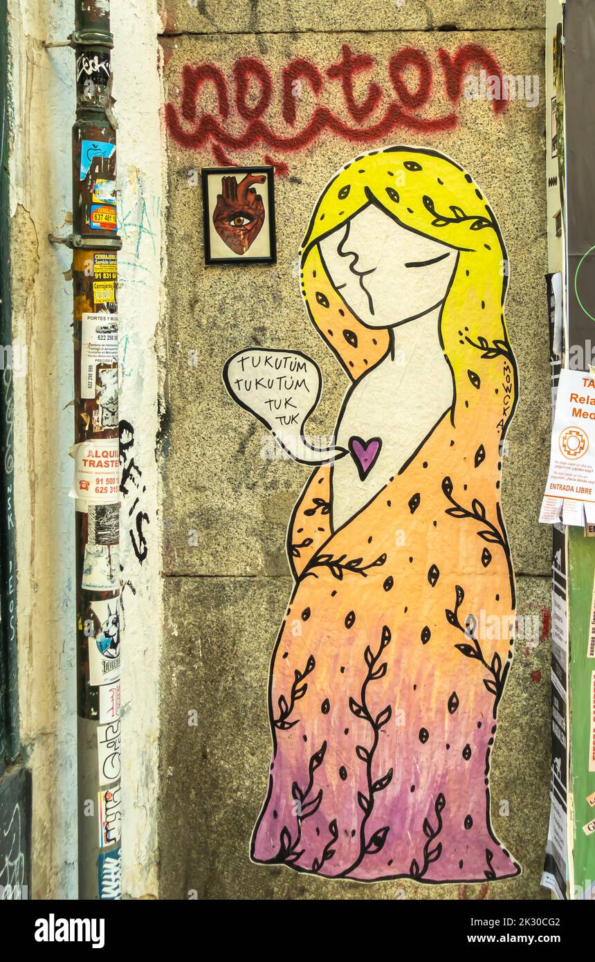 Murale raffigurante donna cubistica con cuore e palloncino 'tuk-tuk', battito cardiaco. C Embajadores, Madrid, Spagna Foto Stock