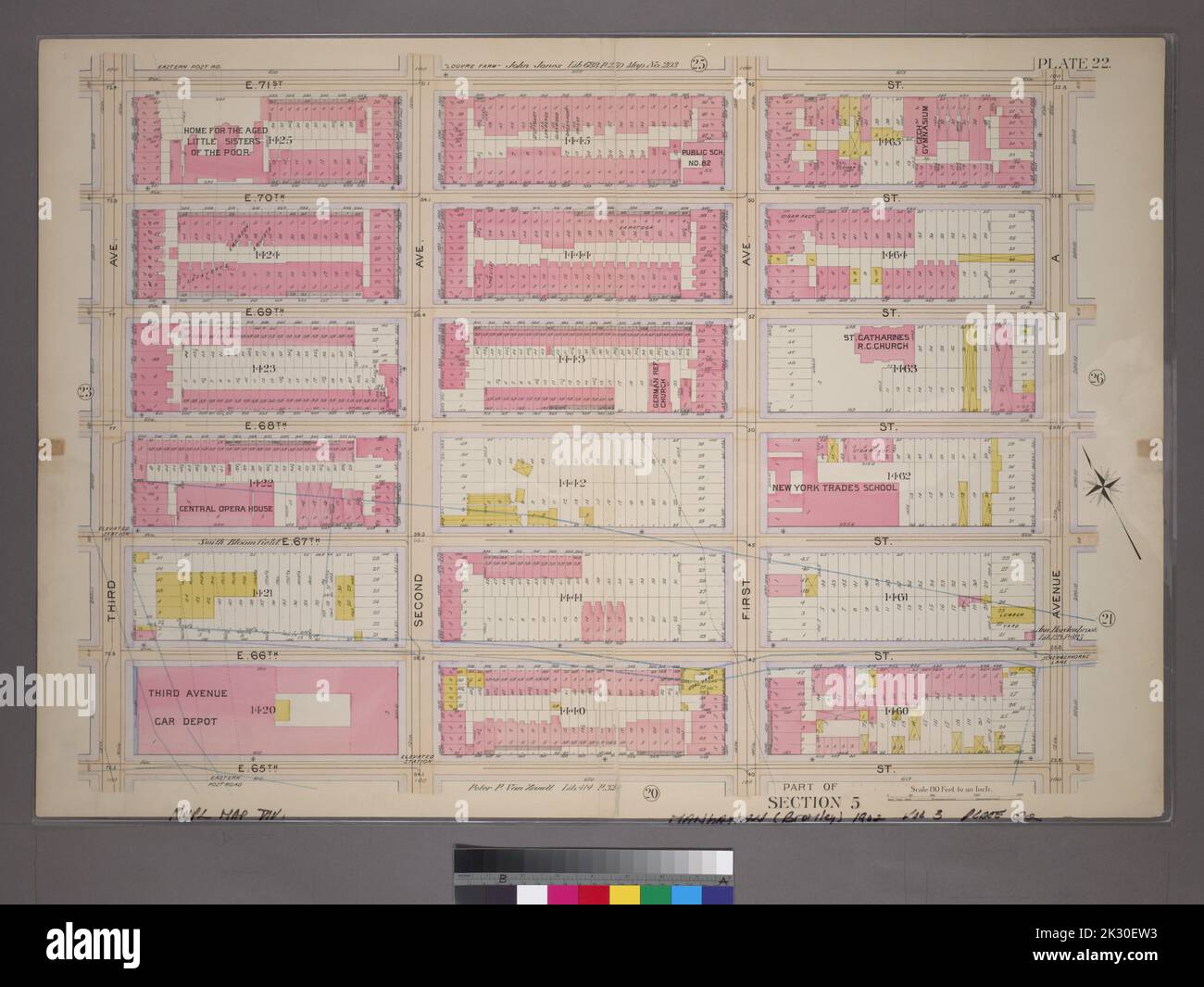 Cartografica, Mappe. 1898. Lionel Pincus e la Principessa Firyal Map Division. Manhattan (New York, N.Y.), Real Property , New York (state) , New York Plate 22, parte della Sezione 5: Delimitata da E. 71st Street, Avenue A, E. 65th Street e Third Avenue Foto Stock