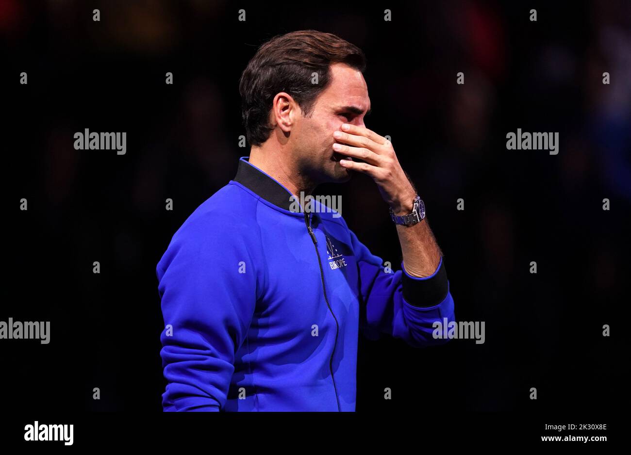 Roger Federer reagisce dopo la sua finale partita di gara il primo giorno della Laver Cup alla O2 Arena, Londra. Data immagine: Venerdì 23 settembre 2022. Foto Stock