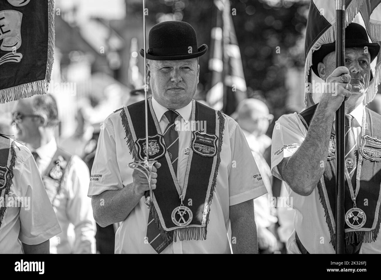 13 agosto 2022, Londonderry , la East Bank Protestant Boys Flute Band che partecipa all'annuale sollievo della sfilata di Derry. Foto Stock
