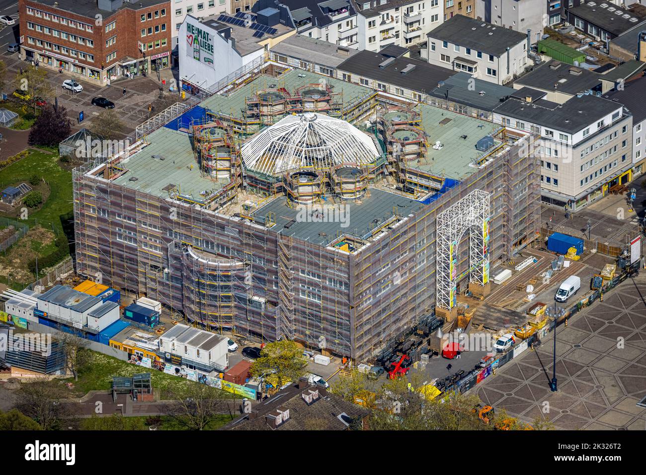 Vista aerea, riqualificazione del municipio con facciata avvolta, città, Dortmund, zona Ruhr, Renania settentrionale-Vestfalia, Germania, lavori di costruzione, costruzione sono Foto Stock