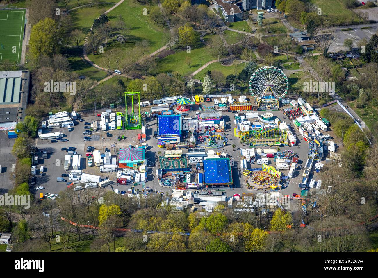 Veduta aerea, fiera freDolino con ruota panoramica a Fredenbaumpark, porto, Dortmund, Ruhr, Renania settentrionale-Vestfalia, Germania, DE, Europa, Fredenbaump Foto Stock