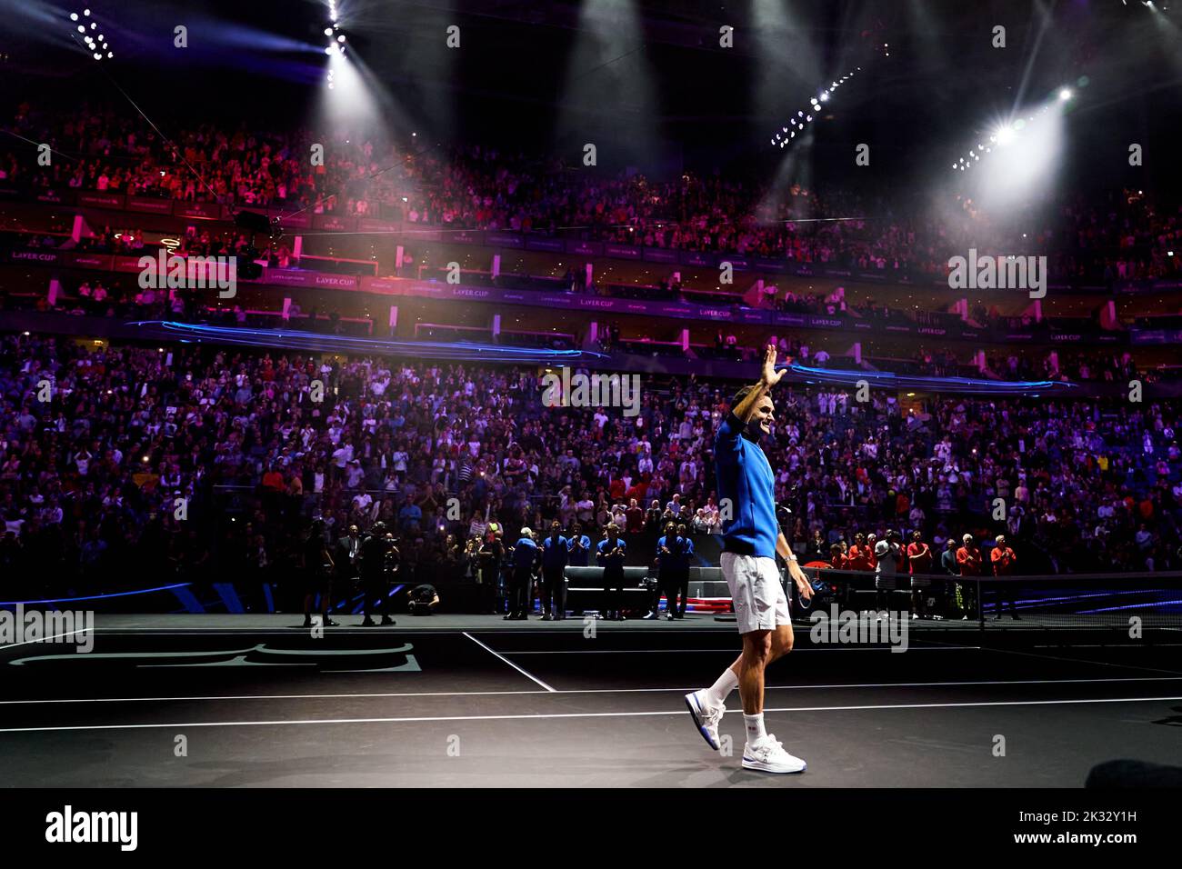 Roger Federer dopo la sua finale partita di gara il primo giorno della Laver Cup alla O2 Arena, Londra. Data immagine: Venerdì 23 settembre 2022. Foto Stock