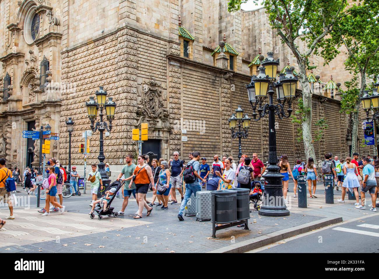 Chiesa di Betlem sulla famosa via la Rambla a Barcellona, Spagna Foto Stock