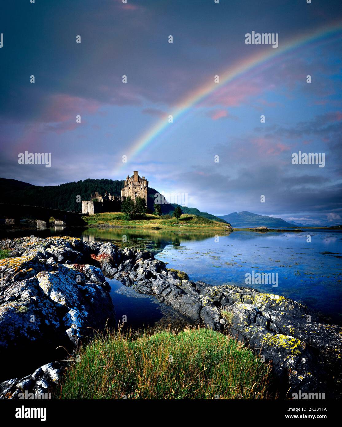 GB - Scozia: Castello Eilean Donan nelle Highlands Foto Stock