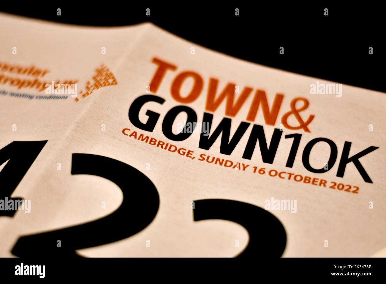 Esecuzione di bib per la città di Cambridge e Gown 422 Foto Stock