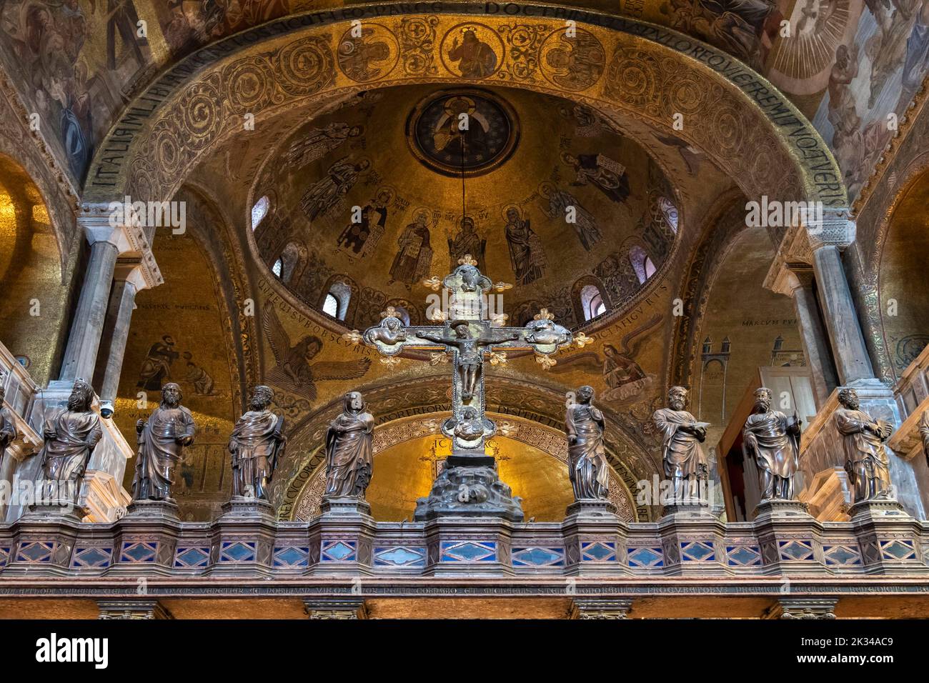 Vista interna della Basilica di San Marco, mosaici, affreschi, Venezia, Veneto, Mare Adriatico, Italia settentrionale, Italia Foto Stock