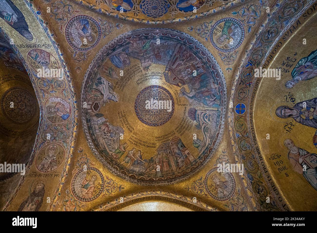 Vista interna della Basilica di San Marco, mosaici, affreschi, Venezia, Veneto, Mare Adriatico, Italia settentrionale, Italia Foto Stock