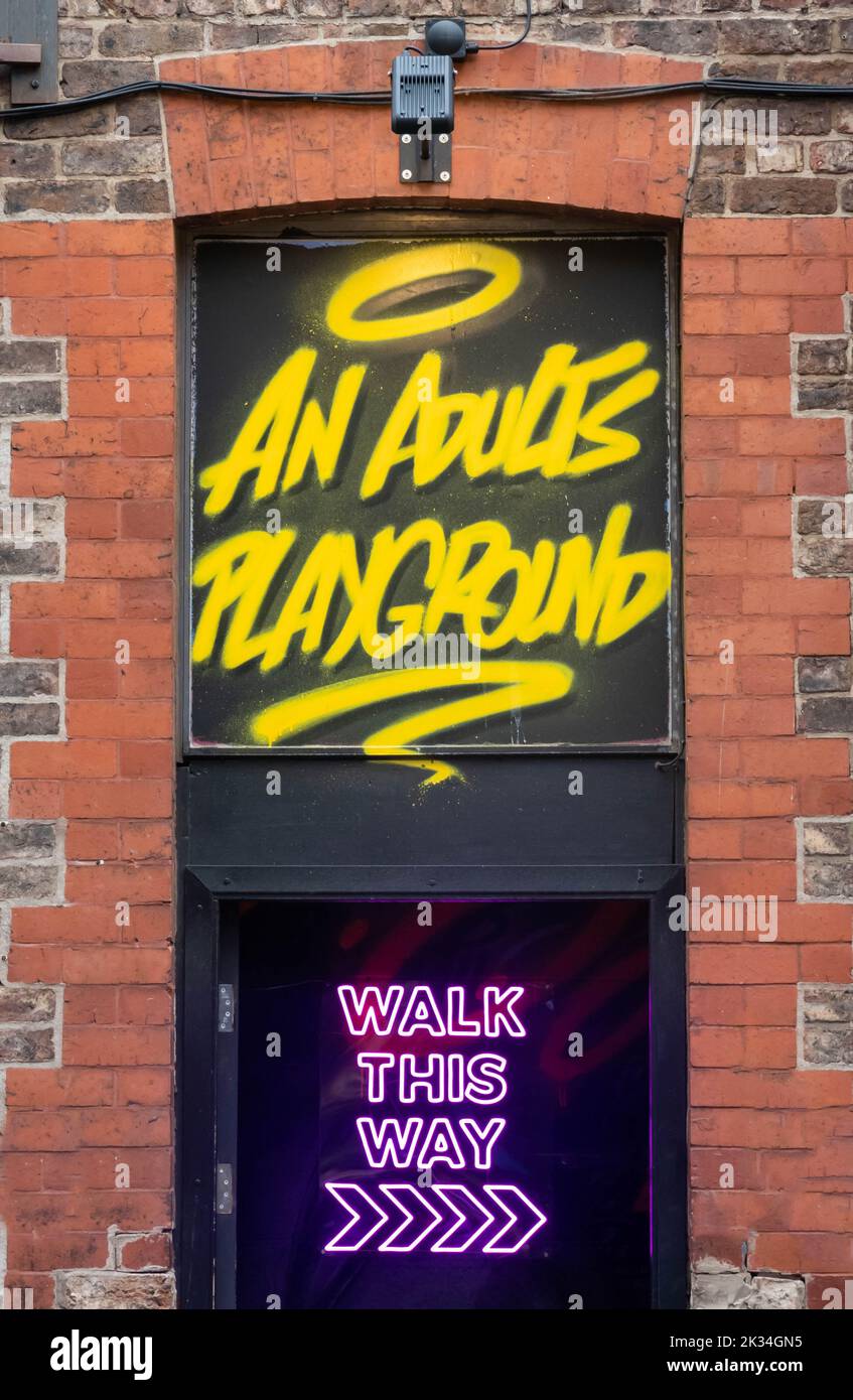 Ingresso al Ball Park Liverpool, un parco giochi per adulti Foto Stock