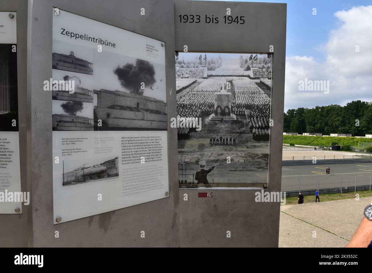 Campo di Zeppelin nell'ex raduno del partito nazista a Norimberga, Baviera, Germania Foto Stock