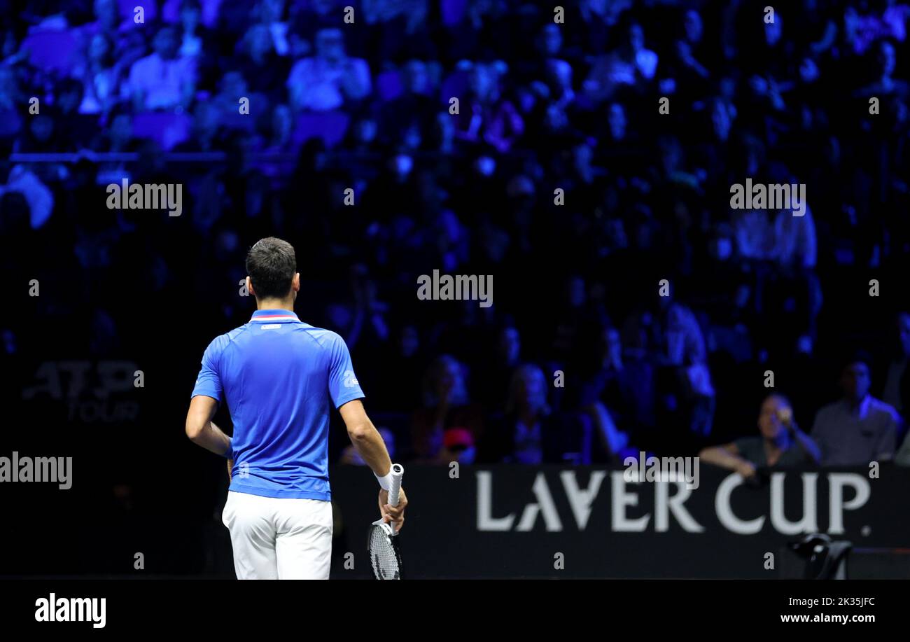 Londra, Gran Bretagna. 24th Set, 2022. Il Novak Djokovic di Team Europe reagisce durante una partita contro Frances Tiafoe di Team World al torneo di tennis Laver Cup di Londra, Gran Bretagna, 24 settembre 2022. Credit: Li Ying/Xinhua/Alamy Live News Foto Stock