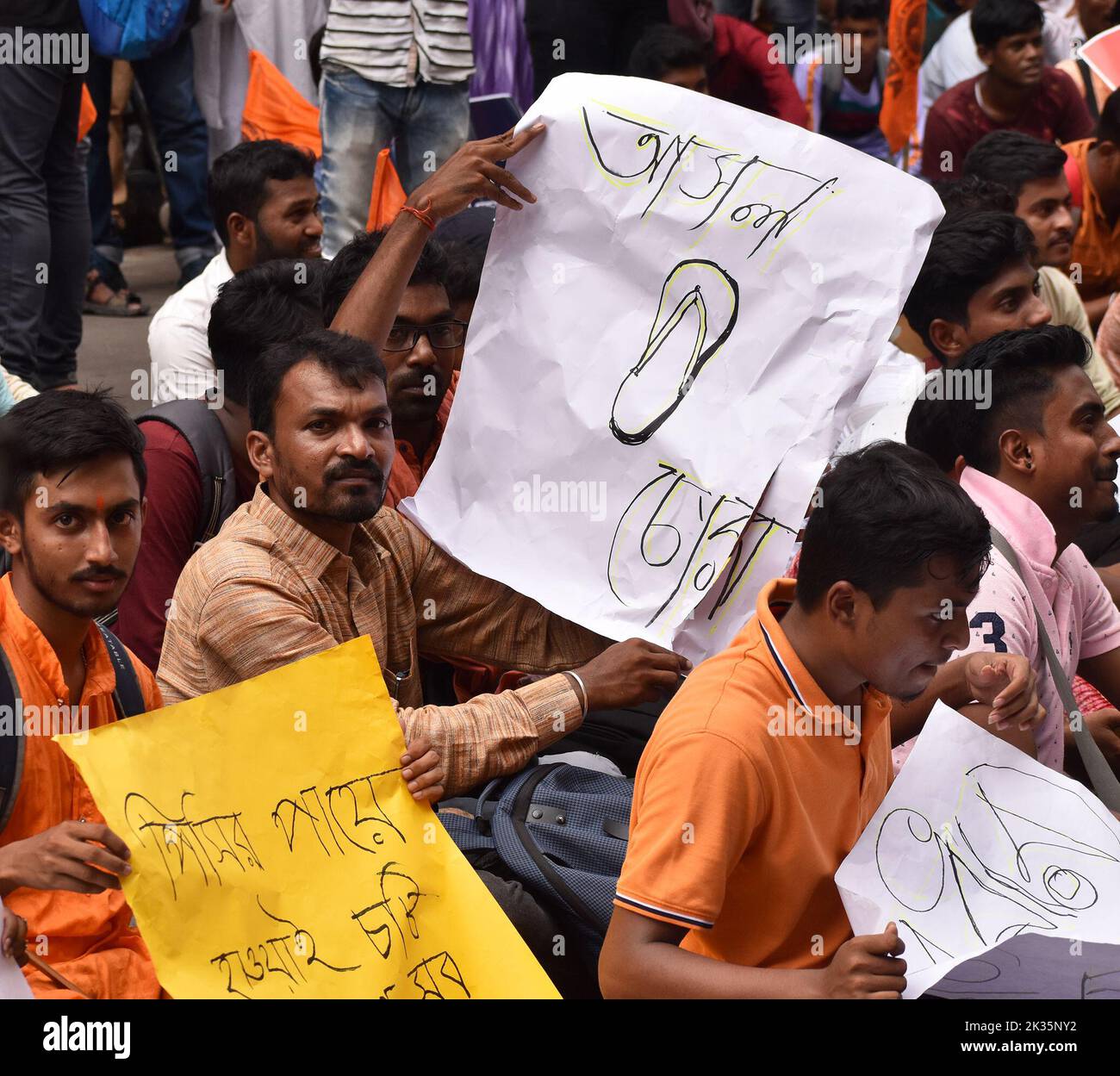 KOLKATA, Bengala Occidentale, India. 24th Set, 2022. L'organizzazione studentesca di destra di tutta l'India ABVP (Akhil Bharatiya Vidyarthi Parishad) ha chiesto un raduno dei diritti degli studenti a Kolkata con diverse richieste, tra cui la corruzione nel settore dell'istruzione del governo dello Stato, l'aumento della disoccupazione e l'attuazione della politica nazionale dell'istruzione (NEP) (Credit Image: © Sayantan Chakraorty/Pacific Press via ZUMA Press Wire) Foto Stock