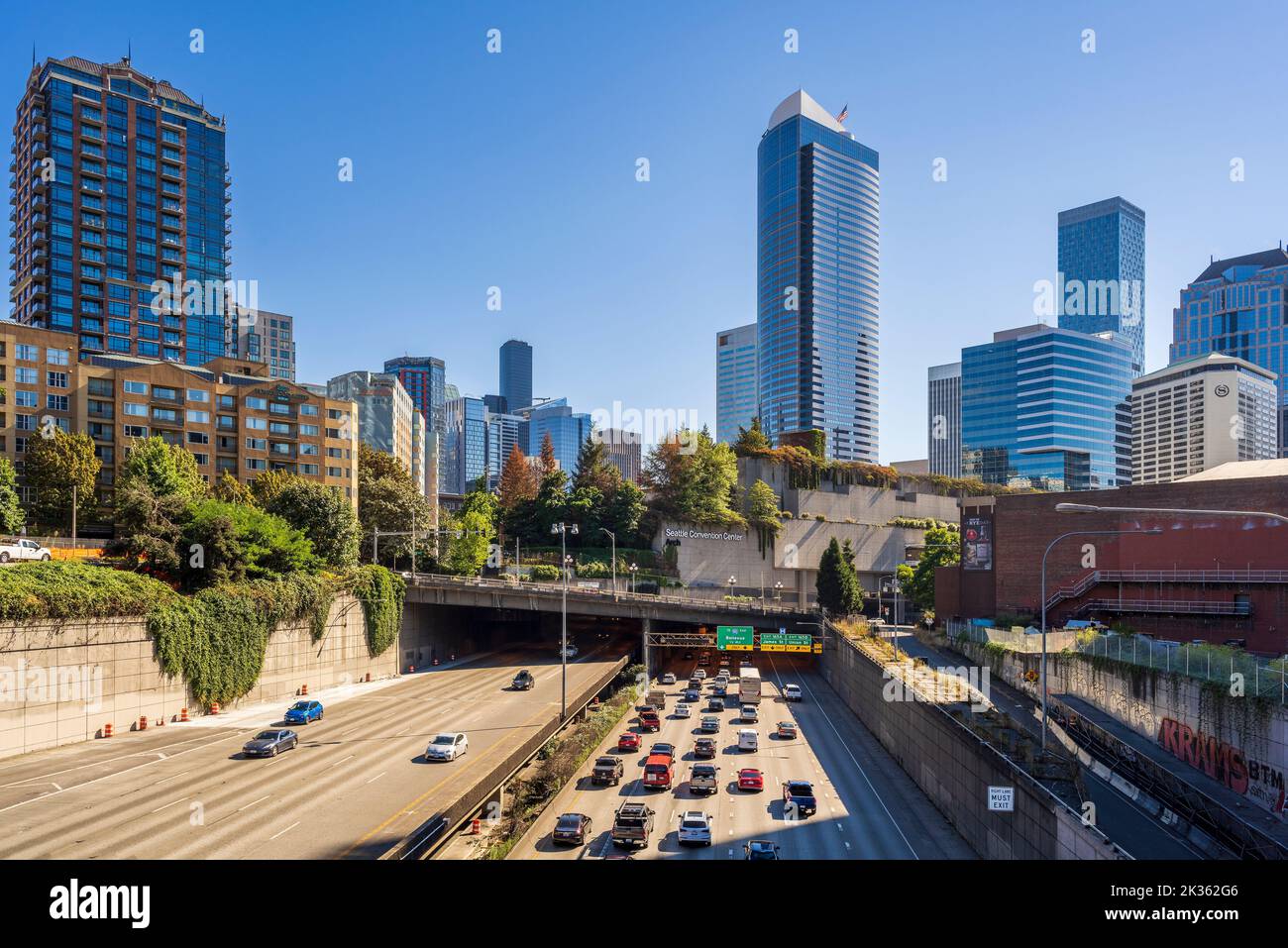 Ingorgo stradale sull'Interstate 5 nel centro di Seattle, Washington, Stati Uniti Foto Stock