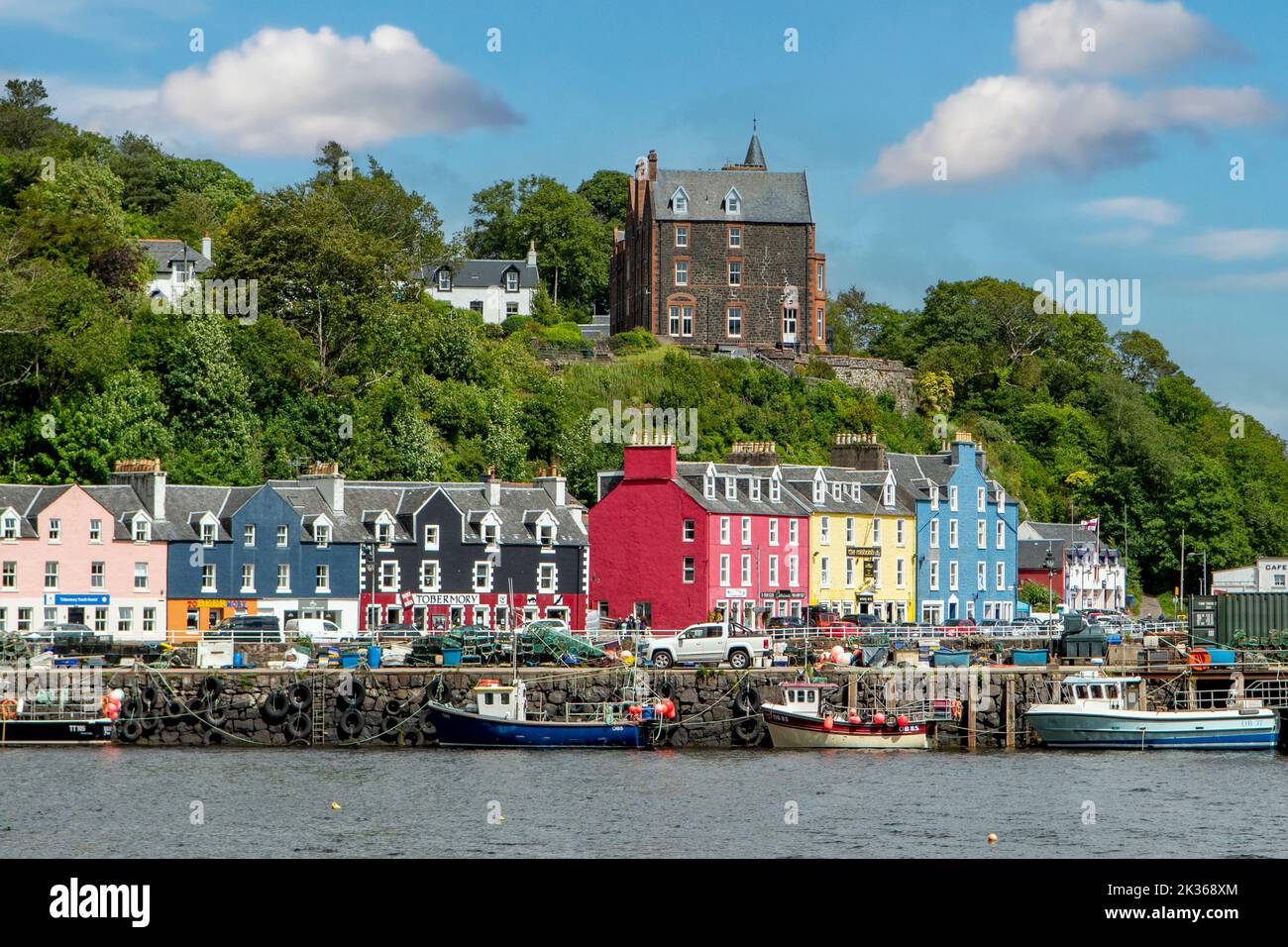 Waterfront Housing, Tobermory, Mull, Argyll e Bute, Scozia Foto Stock