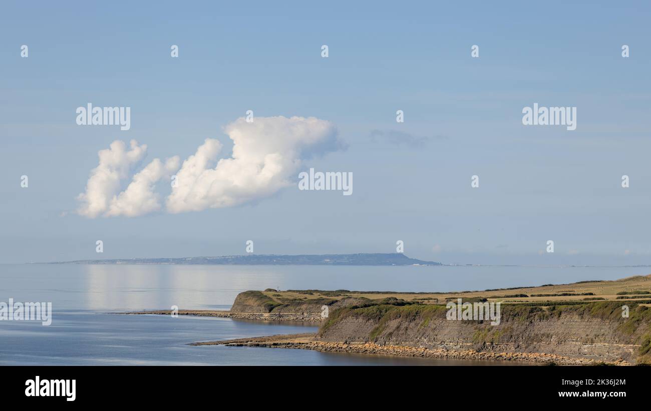 Vista della baia di Kimmeridge sull'isola di Purbeck nel Dorset Foto Stock