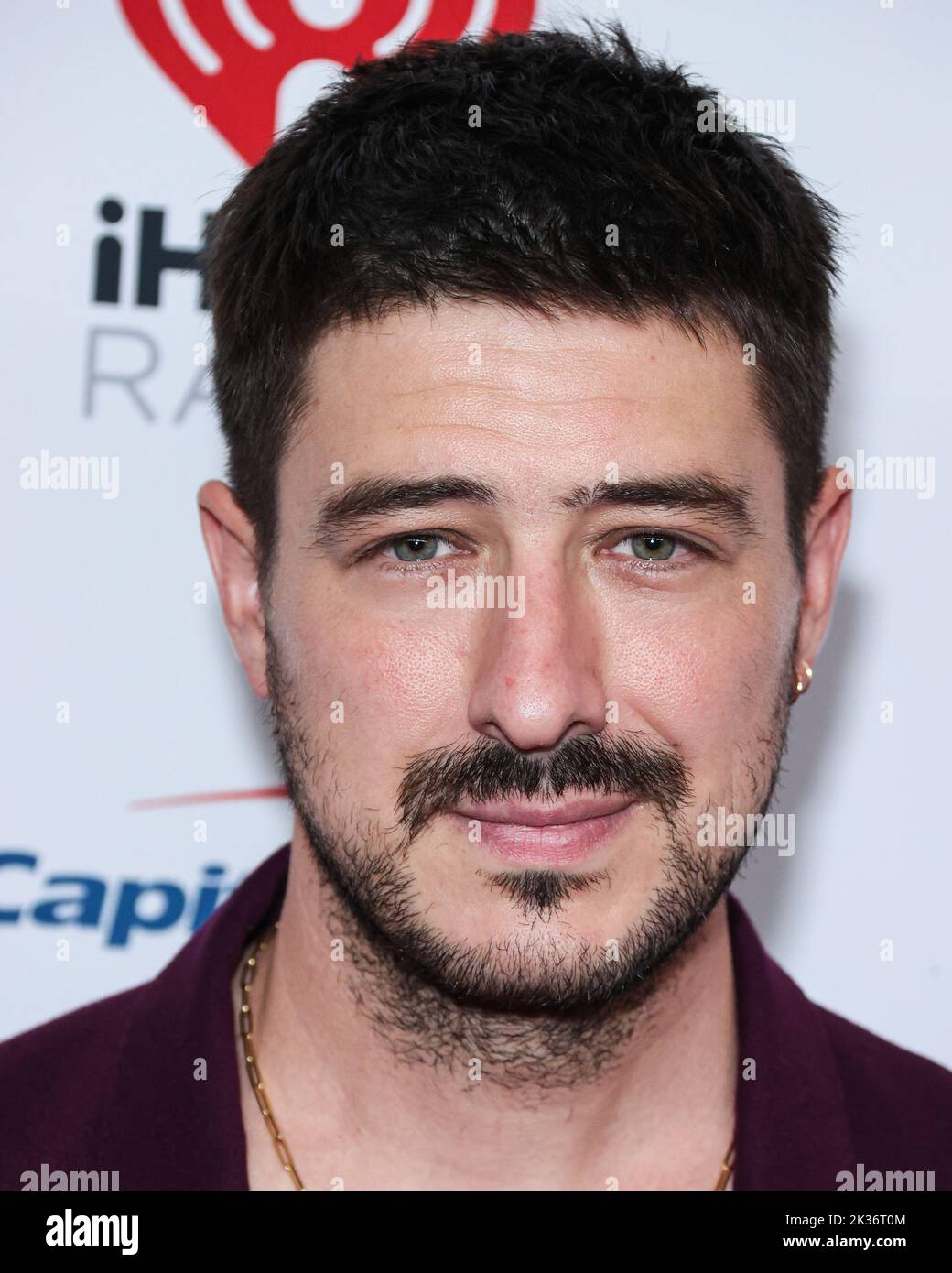 LAS VEGAS, NEVADA, USA - 24 SETTEMBRE: Marcus Mumford posa nella sala stampa al 2022 iHeartRadio Music Festival - Night 2 che si tiene presso la T-Mobile Arena il 24 settembre 2022 a Las Vegas, Nevada, Stati Uniti. (Foto di Xavier Collin/Image Press Agency) Foto Stock