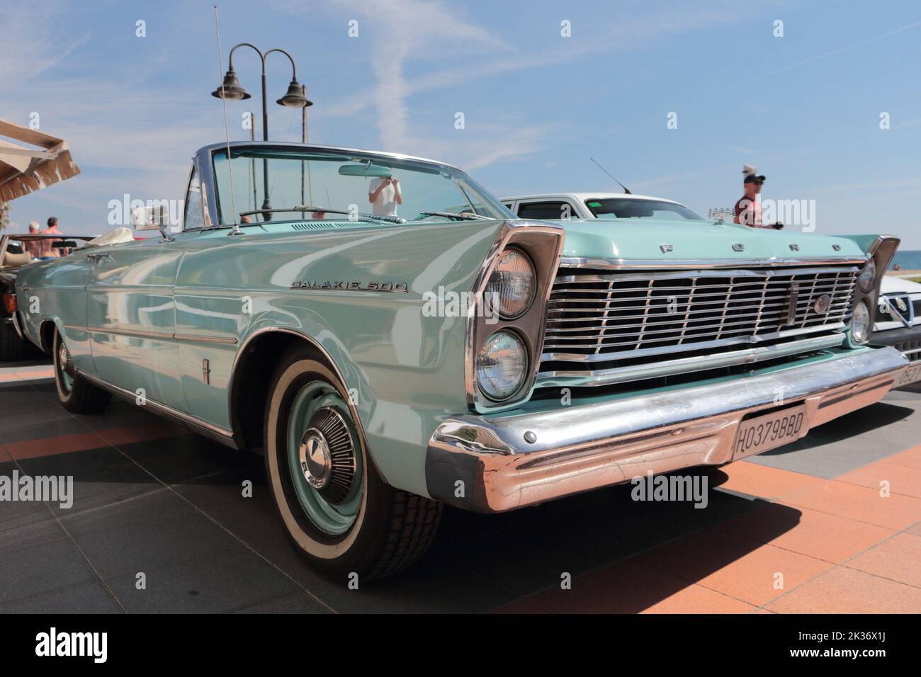 Ford Galaxie 500. Riunione di auto classica a Torremolinos, Malaga, Spagna. Foto Stock